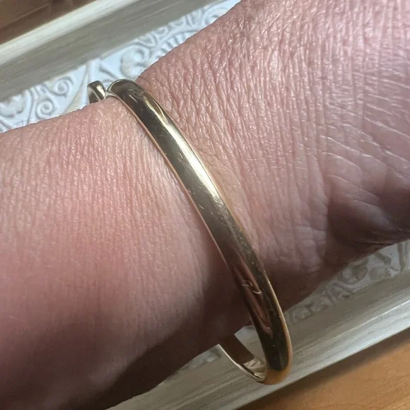 Marla Aaron 14K Yellow Gold Hard Hook Bracelet Cuff Handmade Box EUC! - Picture 16 of 16